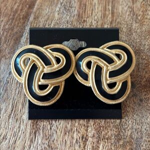 Vintage Endless Celtic Knot Clip On Earrings Black Enamel Gold Tone 80s Chunky